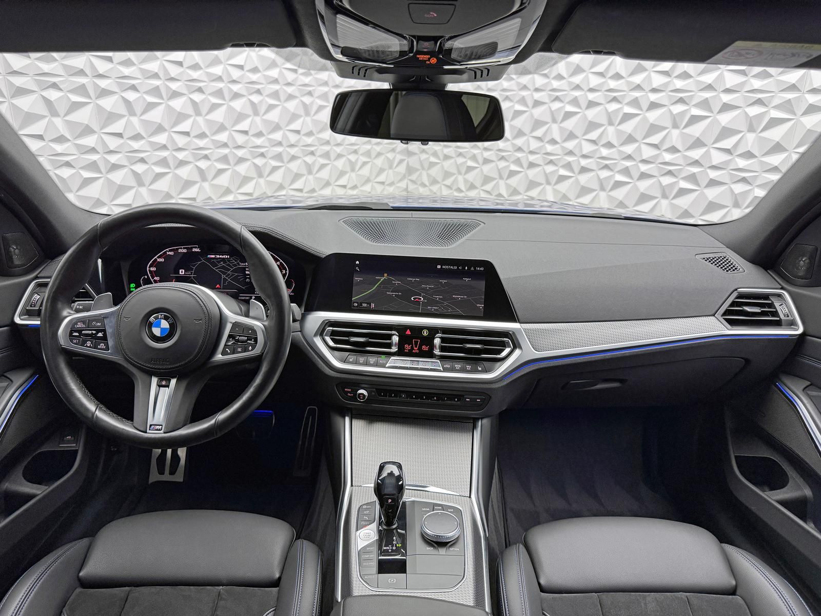 Fahrzeugabbildung BMW XDR*INDIVIDUAL*DEUTSCH*H&K*LASER*STANDHZ*PANO*AH