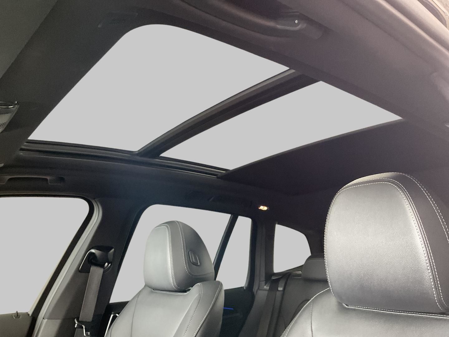 BMW X3 xDrive 20i M Sportpaket Pano Navi Leder LED D foto 24