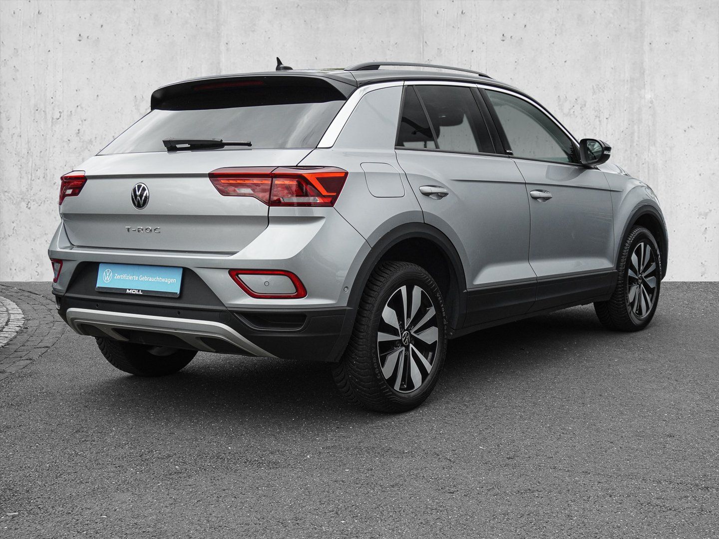 Volkswagen T-Roc 1.5 TSI DSG Life Move NAVI LED AMBIENTE SH foto 4