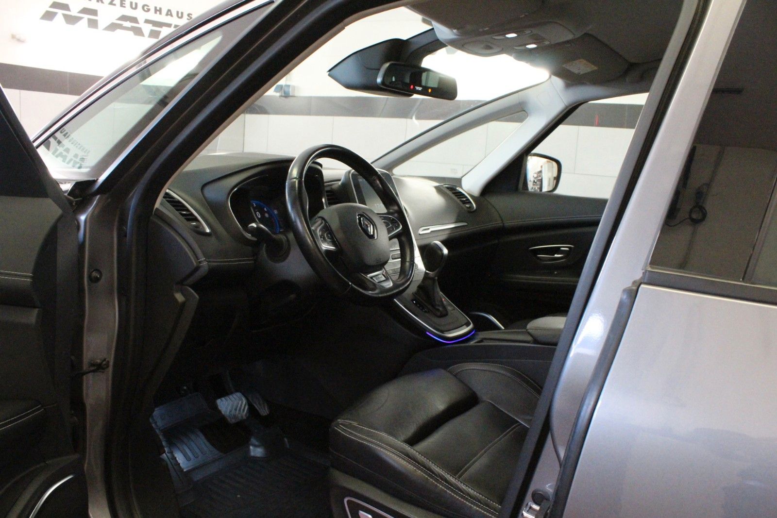 Fahrzeugabbildung Renault Scenic dCi 160 EDC Bose Edition*AHK*Winter