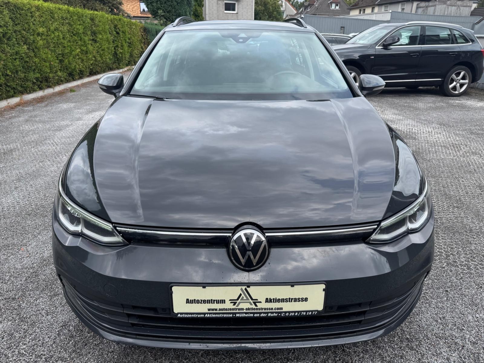Volkswagen Golf VIII Variant Life Navi PDC ACC App-Connect