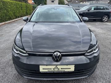 Volkswagen Golf - 1