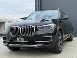 BMW X5 xDrive 30 d xLine*HEAD-UP*360-KAMERA*PANO - BMW X5 mit Diesel-Antrieb: Geländewagen