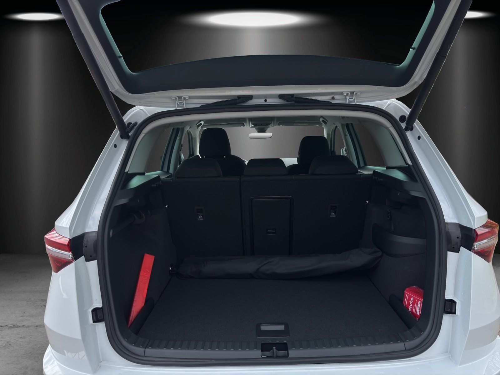 Fahrzeugabbildung SKODA Karoq Balance 1,5 TSI 110 kW DSG MATRIX/RFK/AHK