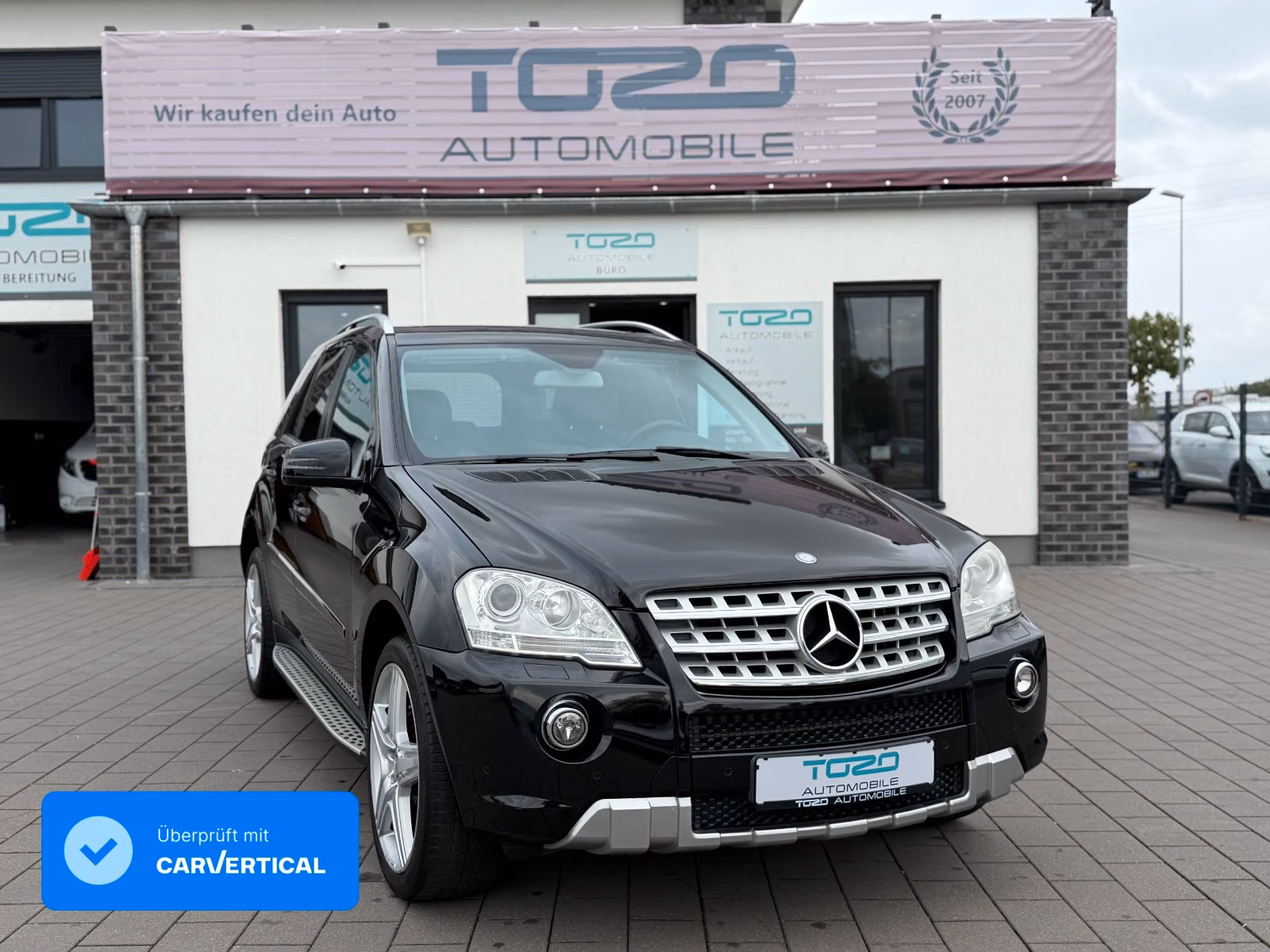 Mercedes-Benz ML350 4Matic*AMG PAKET*2.HAND*MB SCHECKHEFT*TOP*