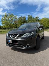 Nissan Qashqai 1.6 dCi DPF Xtronic N-VISION N-VISION - Nissan Qashqai mit Diesel-Antrieb: Navigationssystem, Limousine