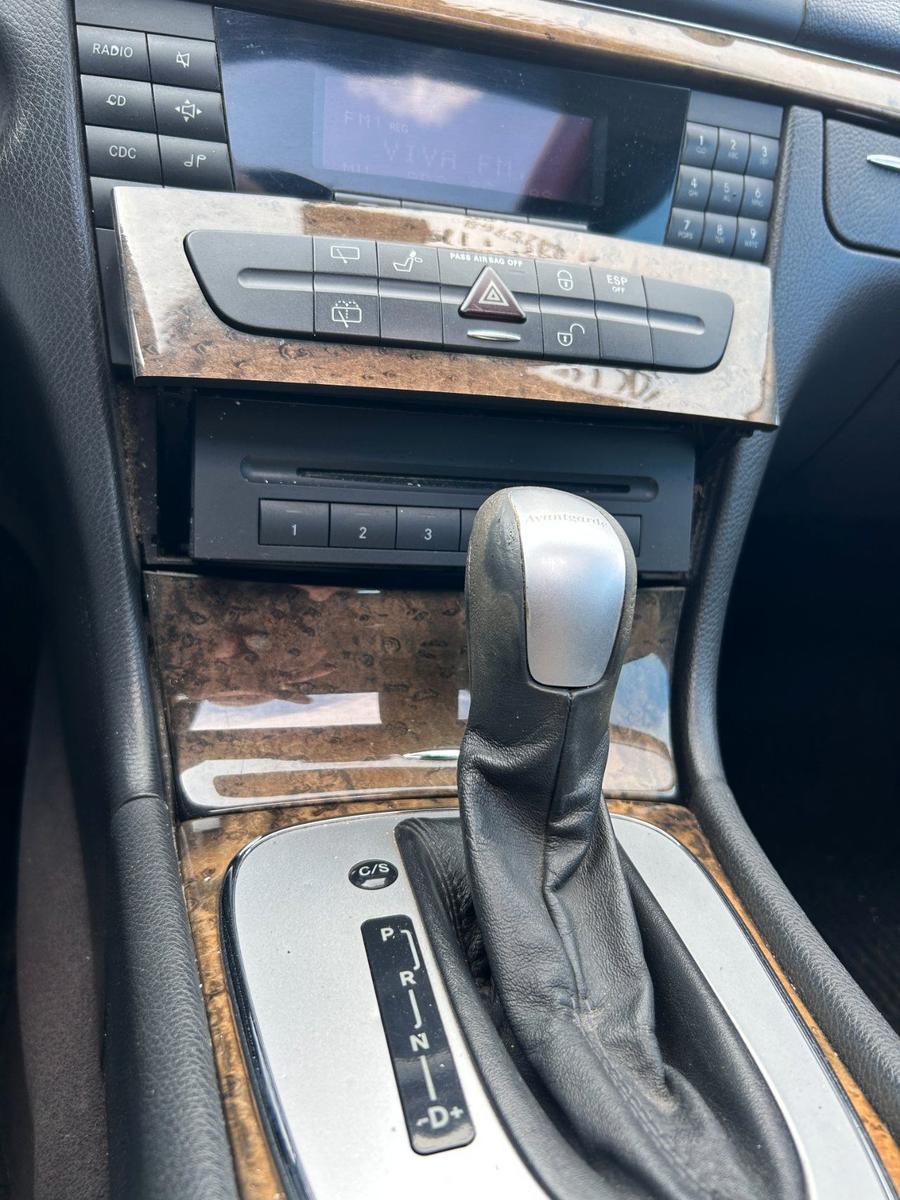 Mercedes-Benz E270 2004 — photo 13
