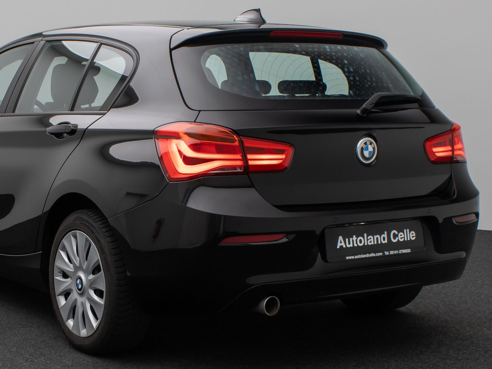 Fahrzeugabbildung BMW 118i PDChinten Sitzheizung Geschwindigkeitsreg.