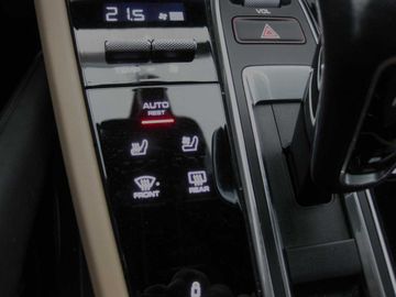Porsche Cayenne - 4