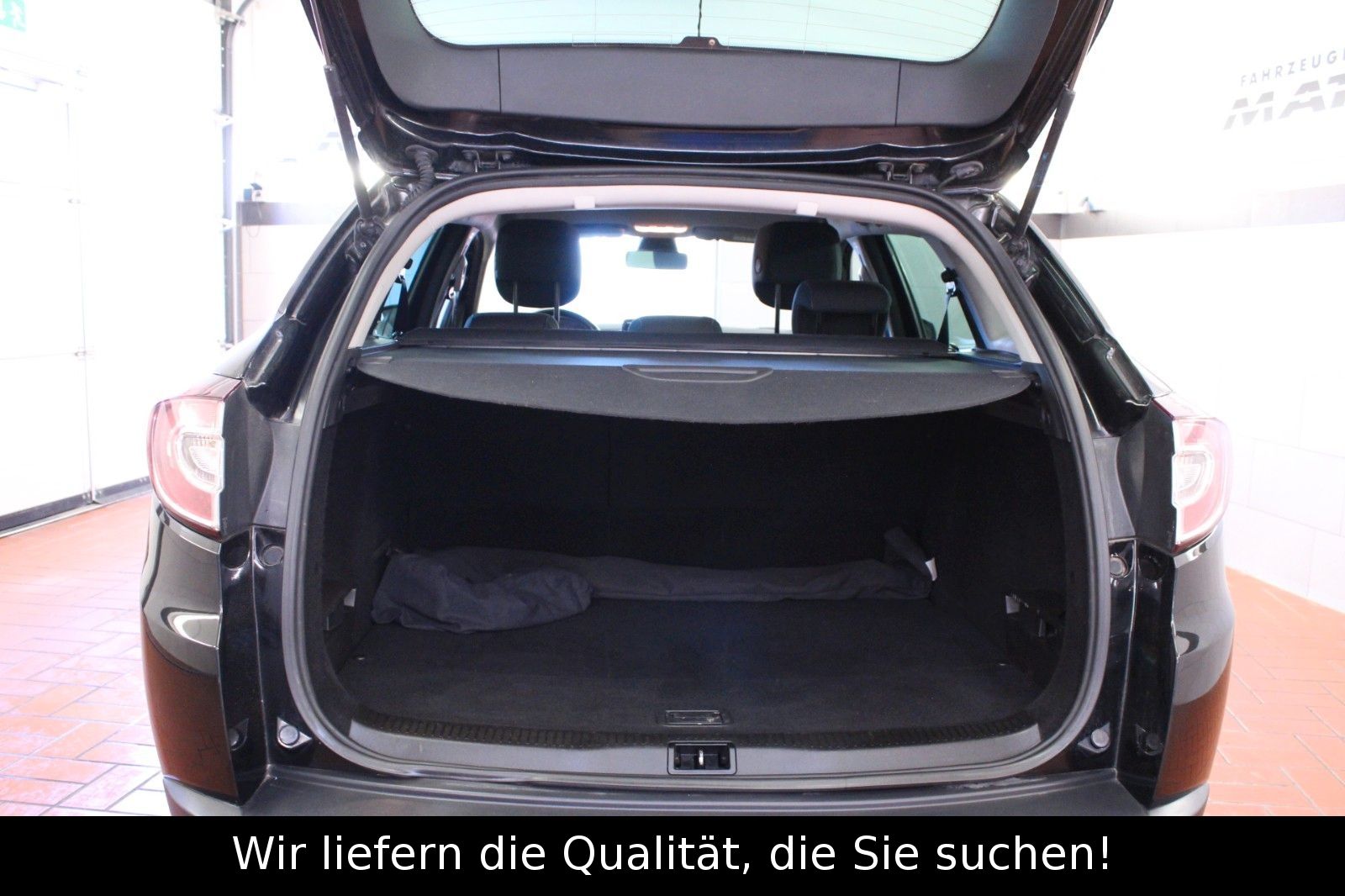 Fahrzeugabbildung Renault Megane Grandtour LIMITED dCi 110 EDC Eco2*AHK*