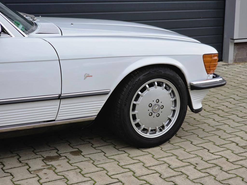 Mercedes-Benz SL 300