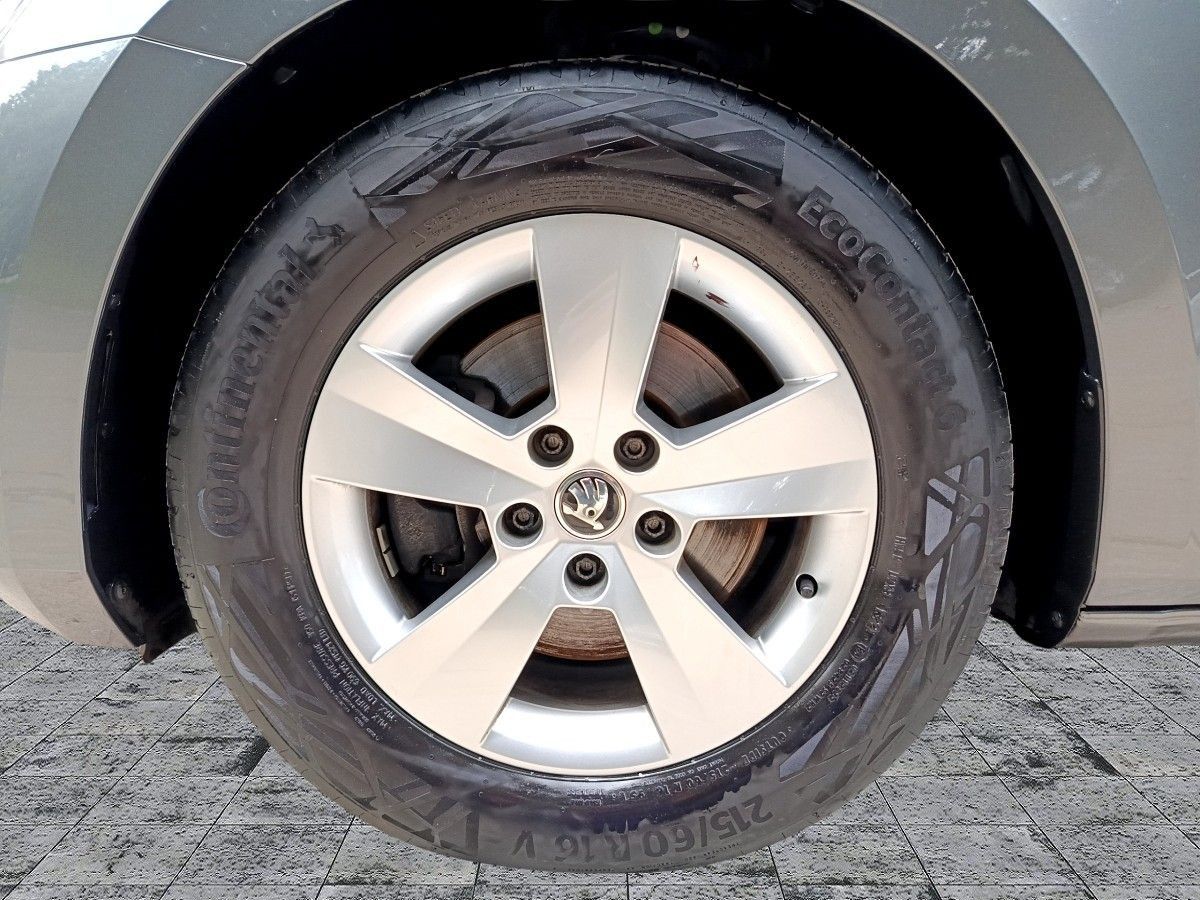 Skoda Superb - Bild 8