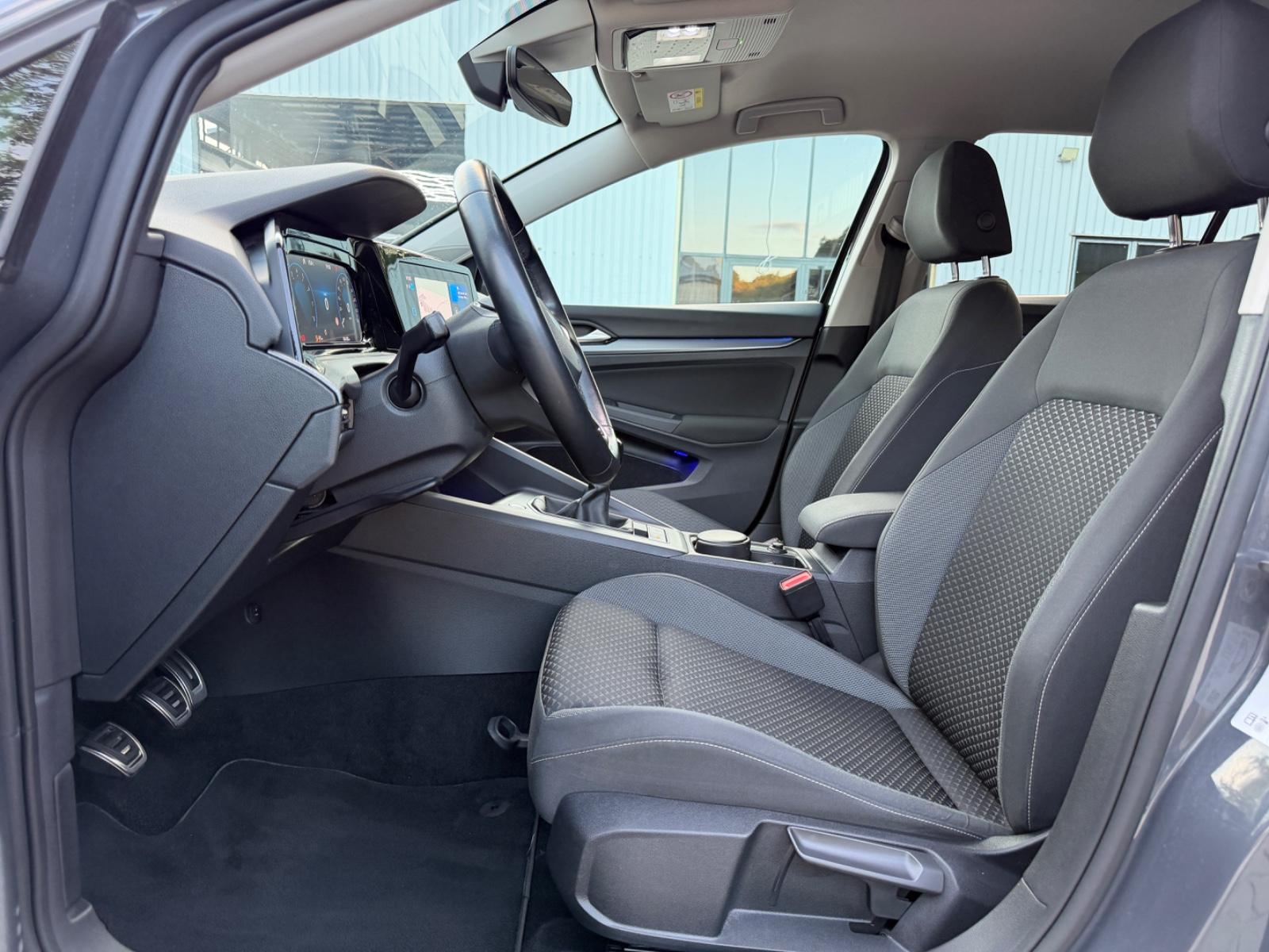 Volkswagen Golf VIII Lim. Active/LED/NAVI/Alu/Top Zustand., миниатюра 16