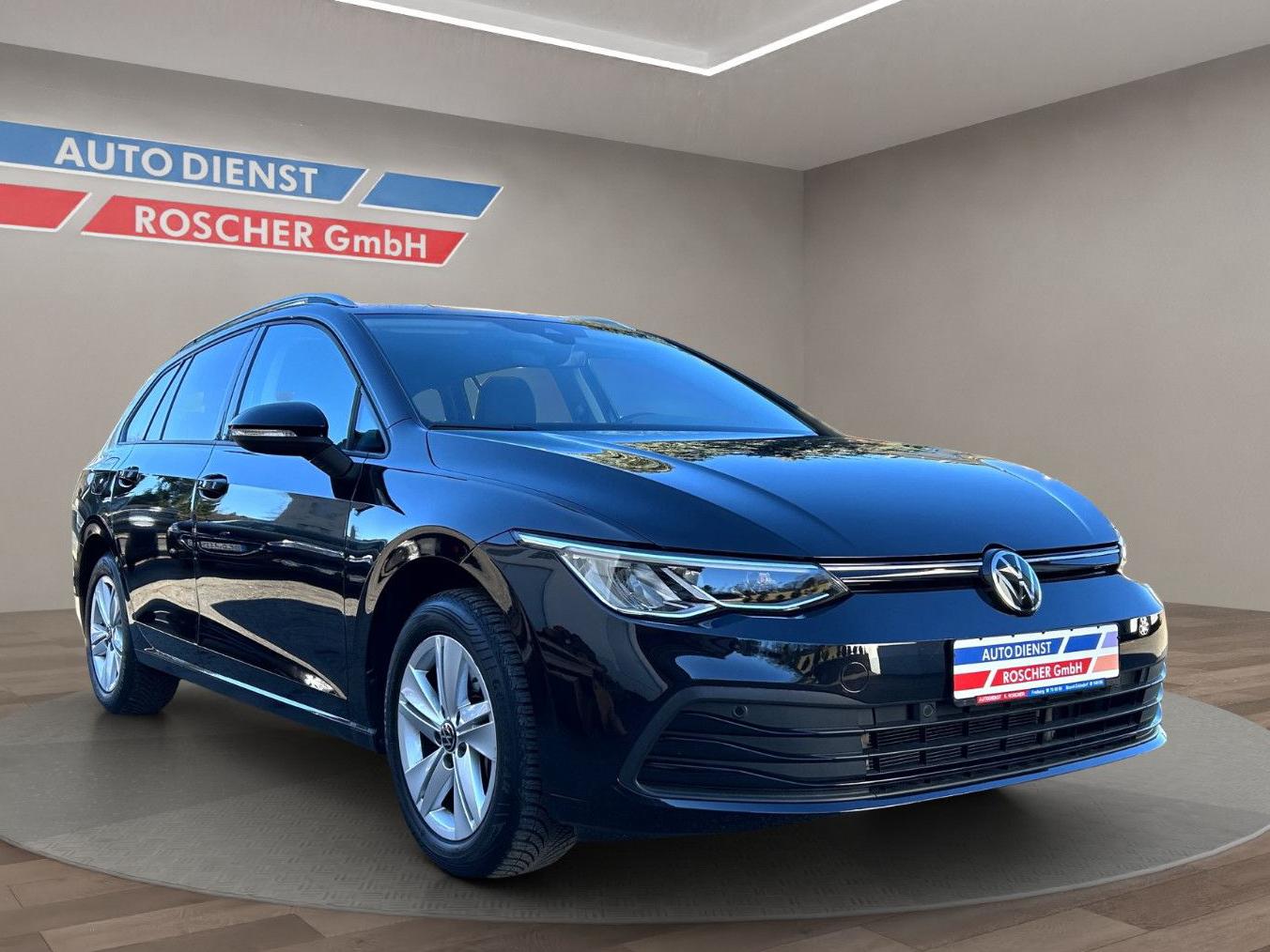 Volkswagen Golf VIII Variant Life