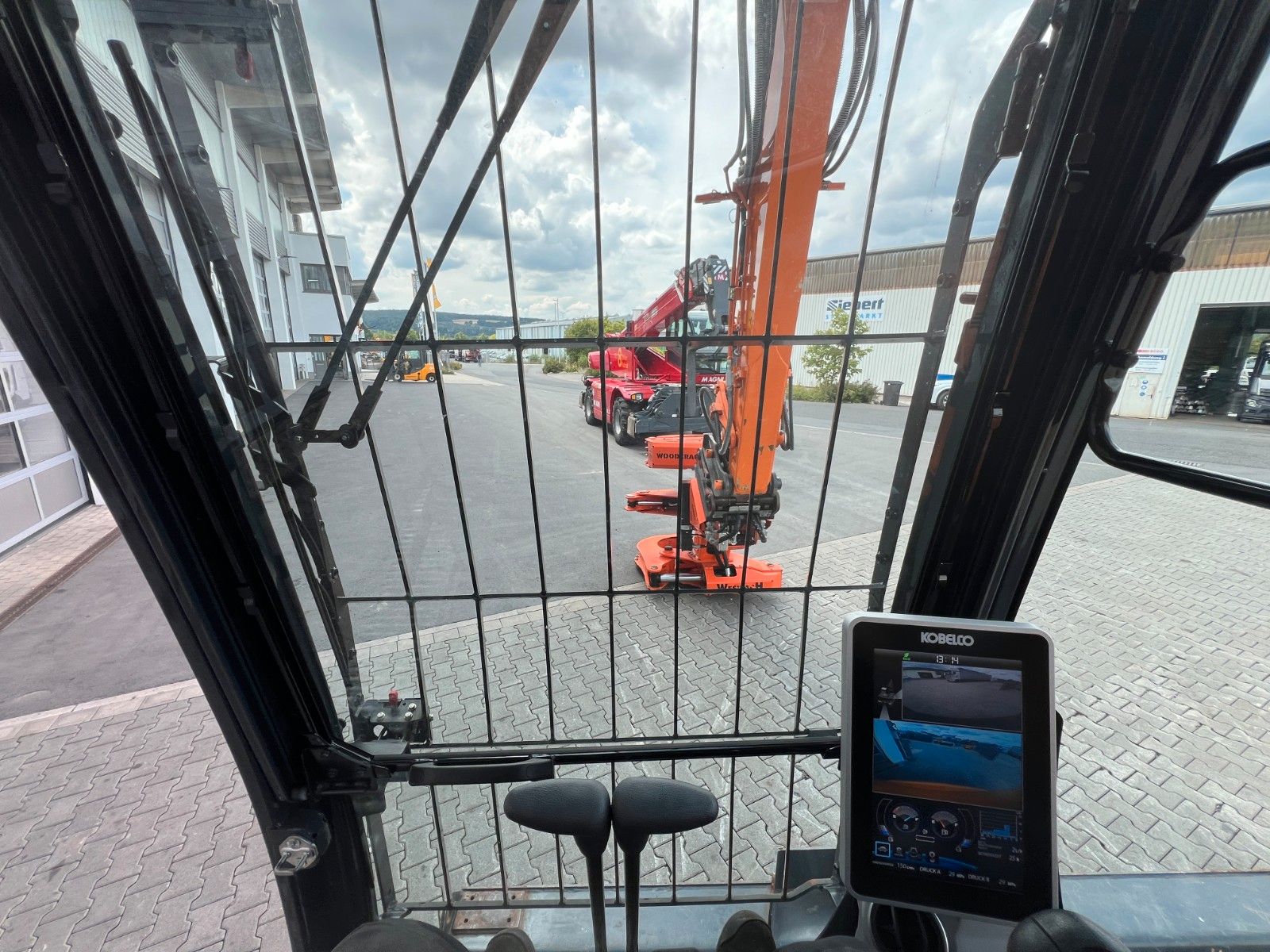 Fahrzeugabbildung Kobelco ED160 BR-7 / nur 999h! / Woodcracker Löffelpaket