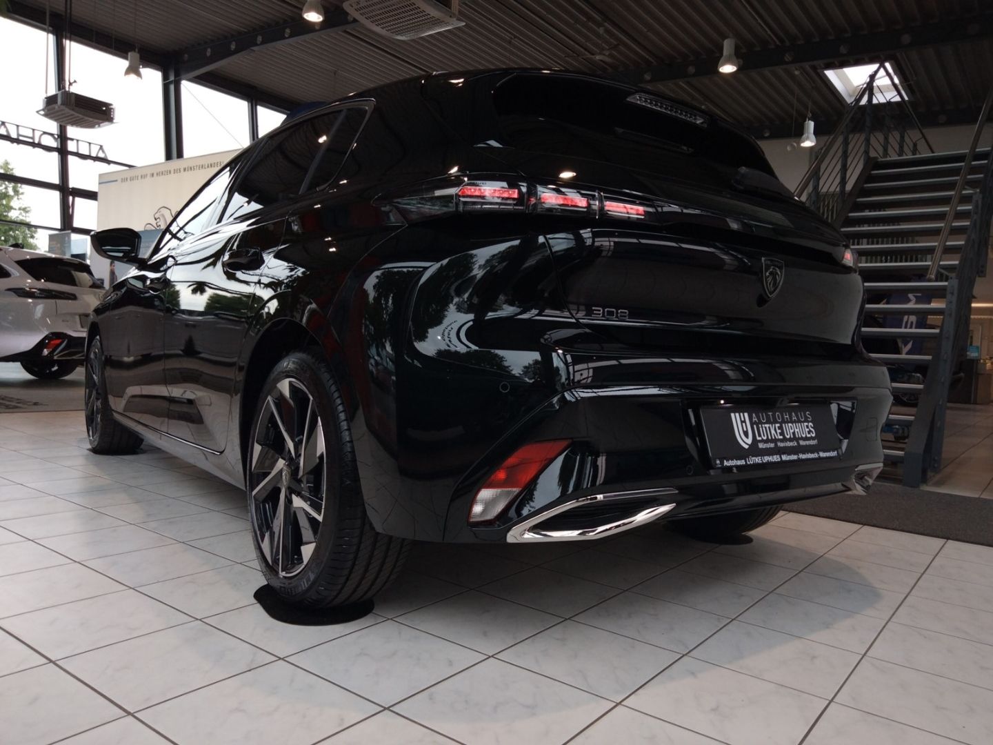 Fahrzeugabbildung Peugeot 308 ALLURE HYBRID 145 e-DSC6