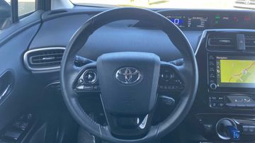Fahrzeugabbildung Toyota Prius Plug-in Hybrid Solar