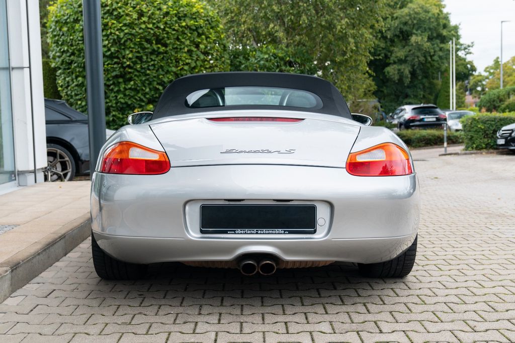 Porsche Boxster S/ SITZHEIZUNG/ CD/ HARMAN/ ALARM/ 18" Porsche Boxster S/ SITZHEIZUNG/ CD/ HARMAN/ ALARM/ 18"