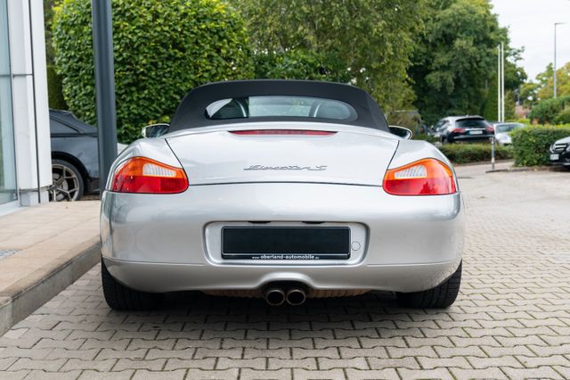 Porsche Boxster S/ SITZHEIZUNG/ CD/ HARMAN/ ALARM/ 18" Porsche Boxster S/ SITZHEIZUNG/ CD/ HARMAN/ ALARM/ 18"