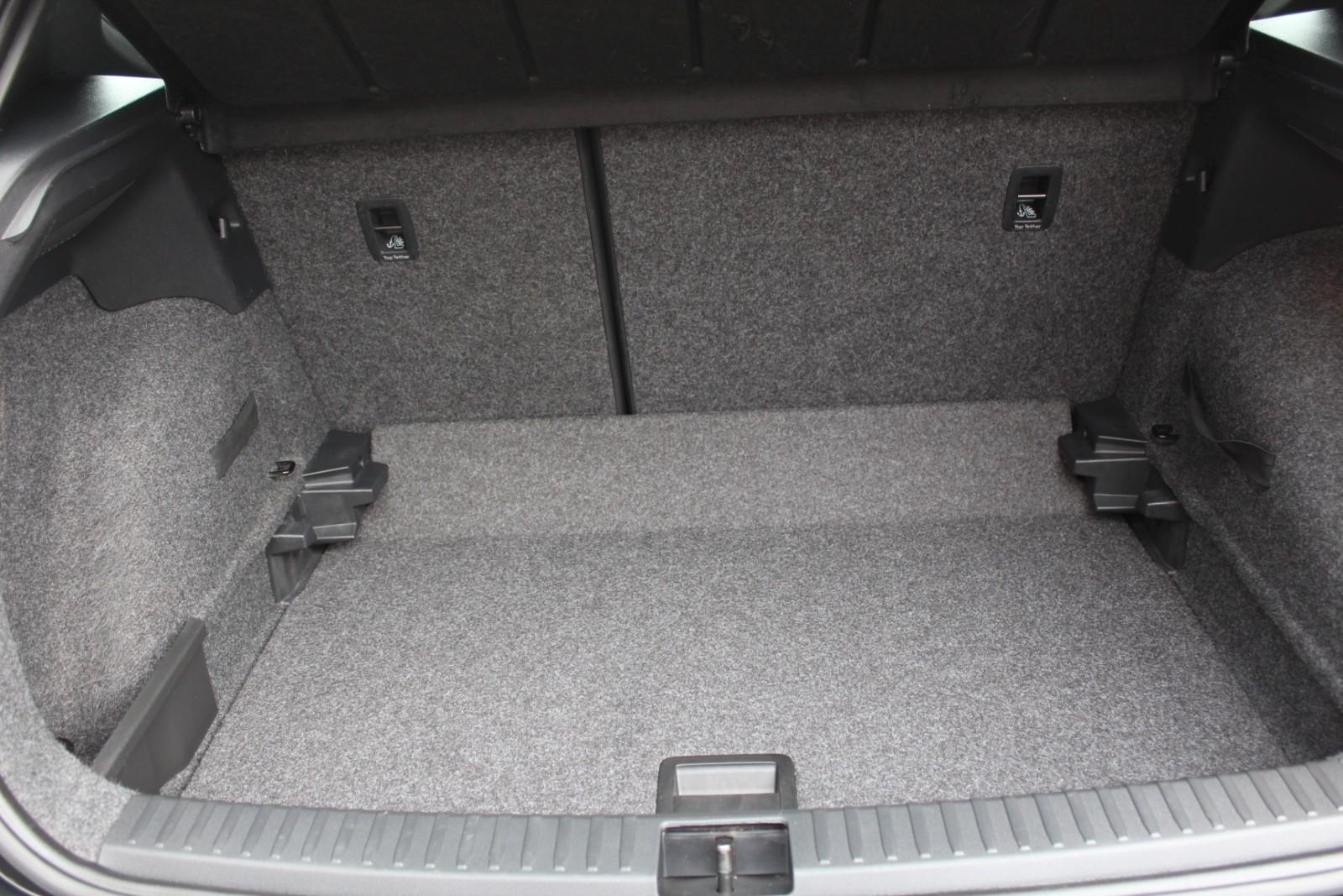 Seat Arona FR/Sportpaket/AHK/SHZ/PDC Kamera Garantie