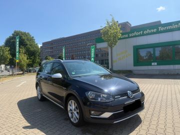 Volkswagen Golf - 3
