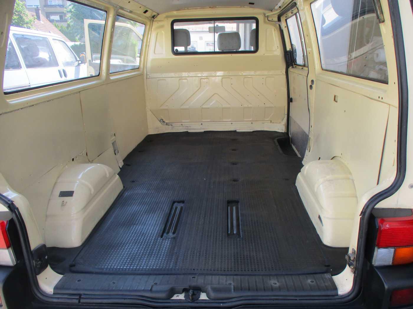 Volkswagen T4 Bus Kombi 2,5TDI, langer Radstand,