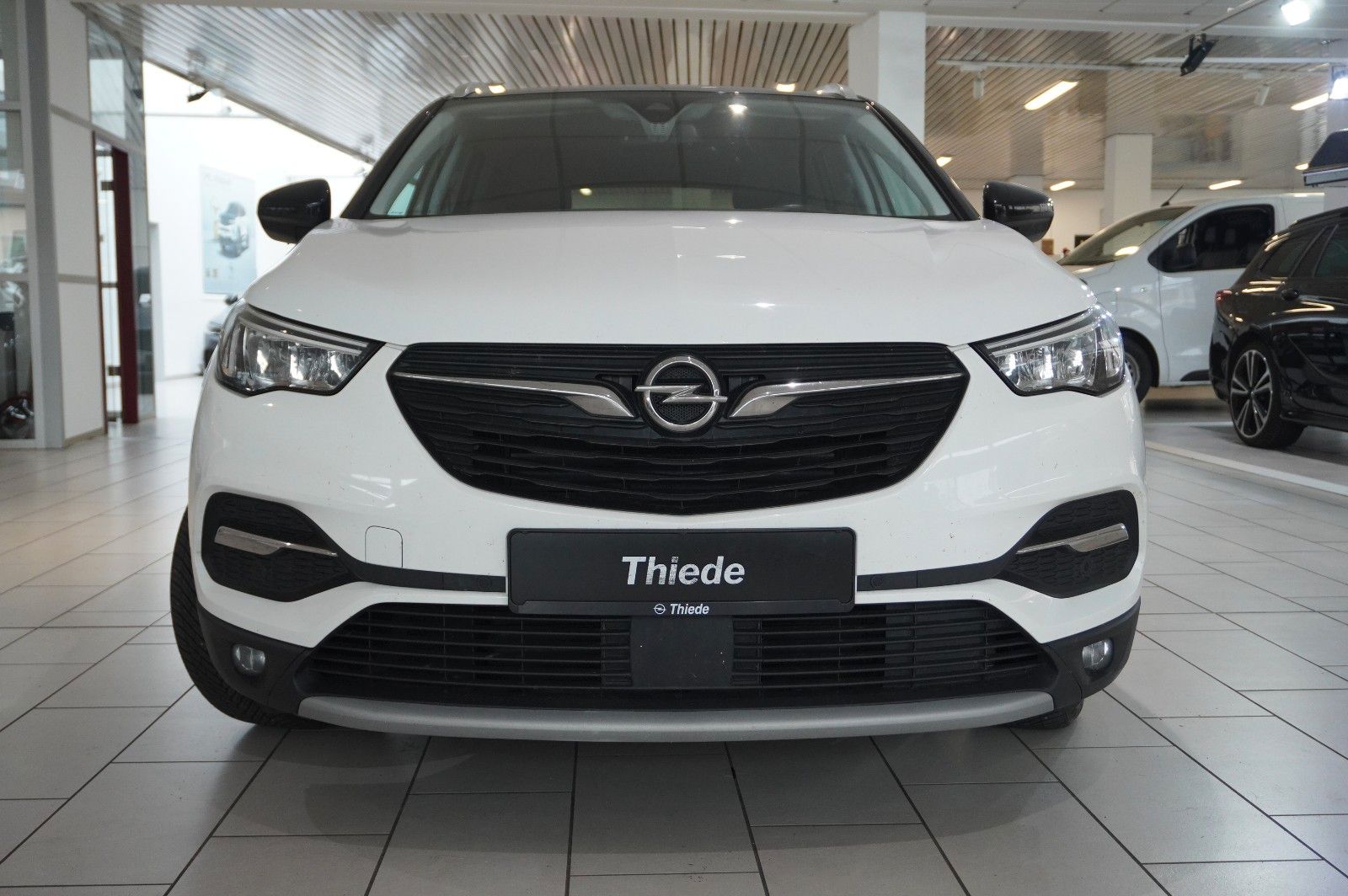 Fahrzeugabbildung Opel Grandland 1.5D AHK/KAMERA/SHZ/LHZ/FSH/ALU/ACC