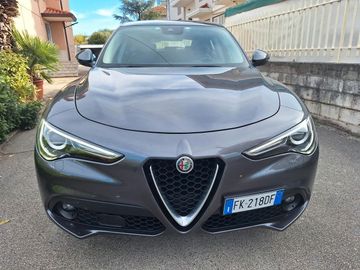Alfa-Romeo Stelvio - 6