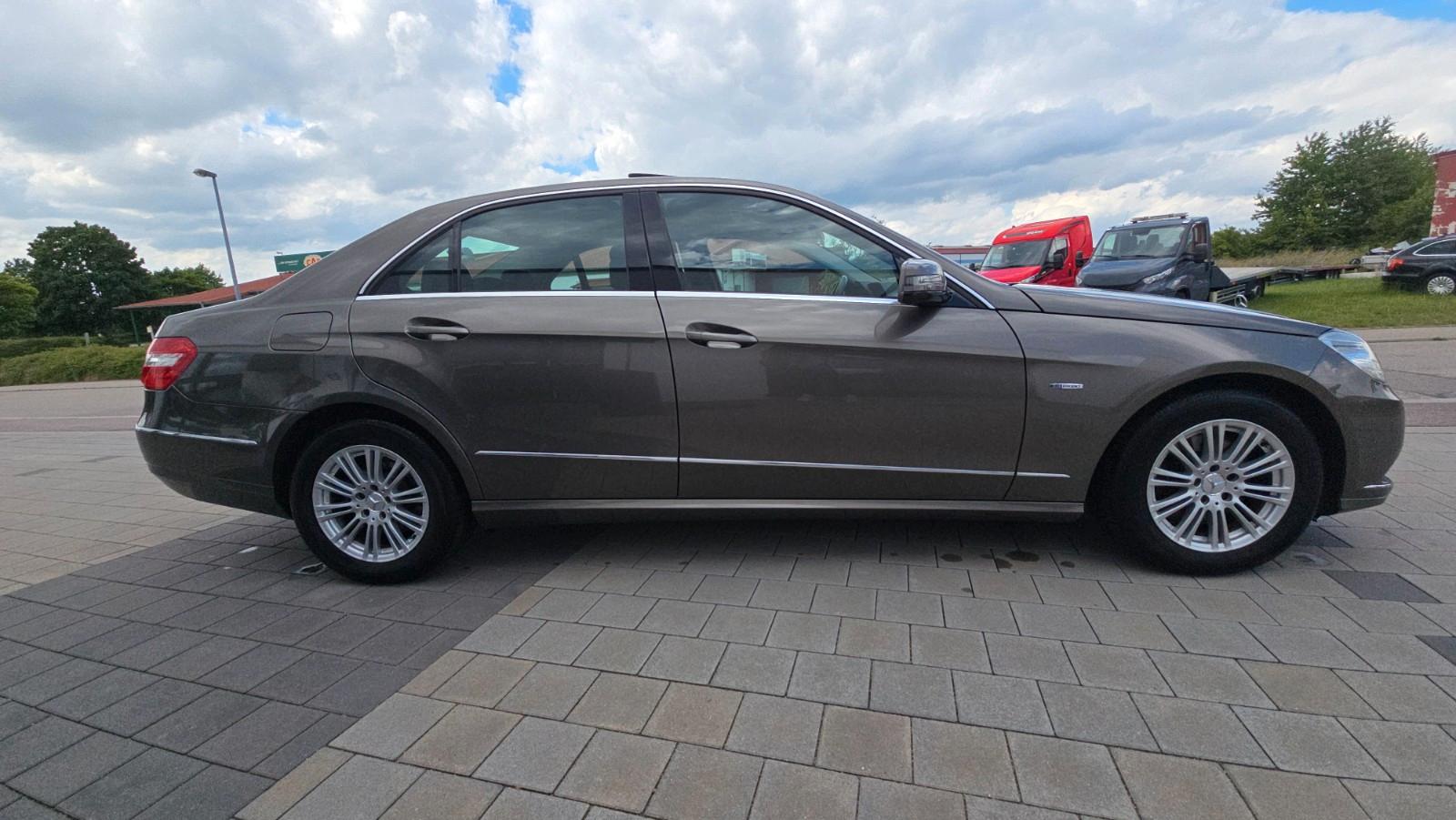 Mercedes-Benz E 350 E Limousine E 350