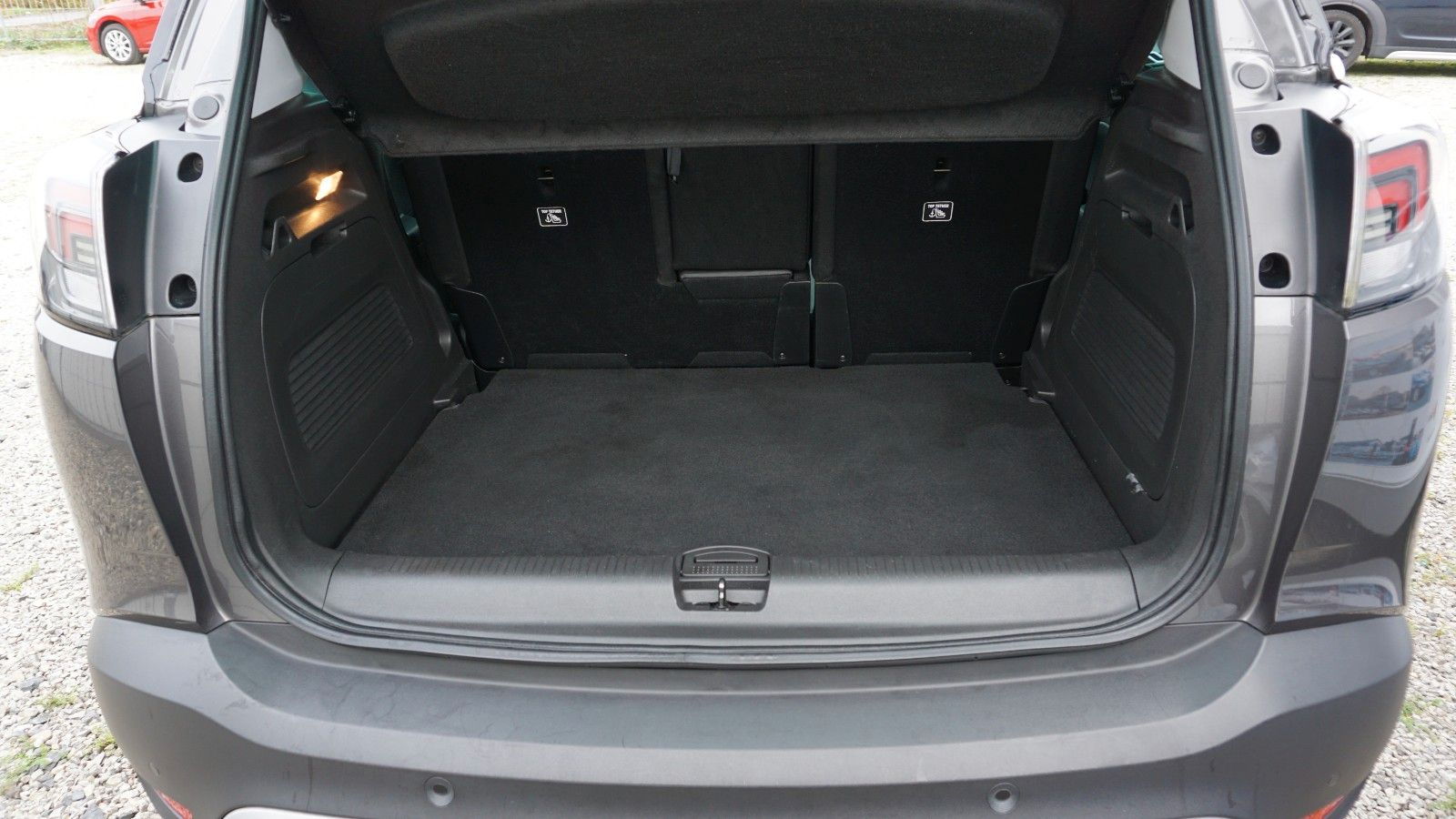 Fahrzeugabbildung Opel Crossland (X) Ultimate, Head Up, Navi, Leder