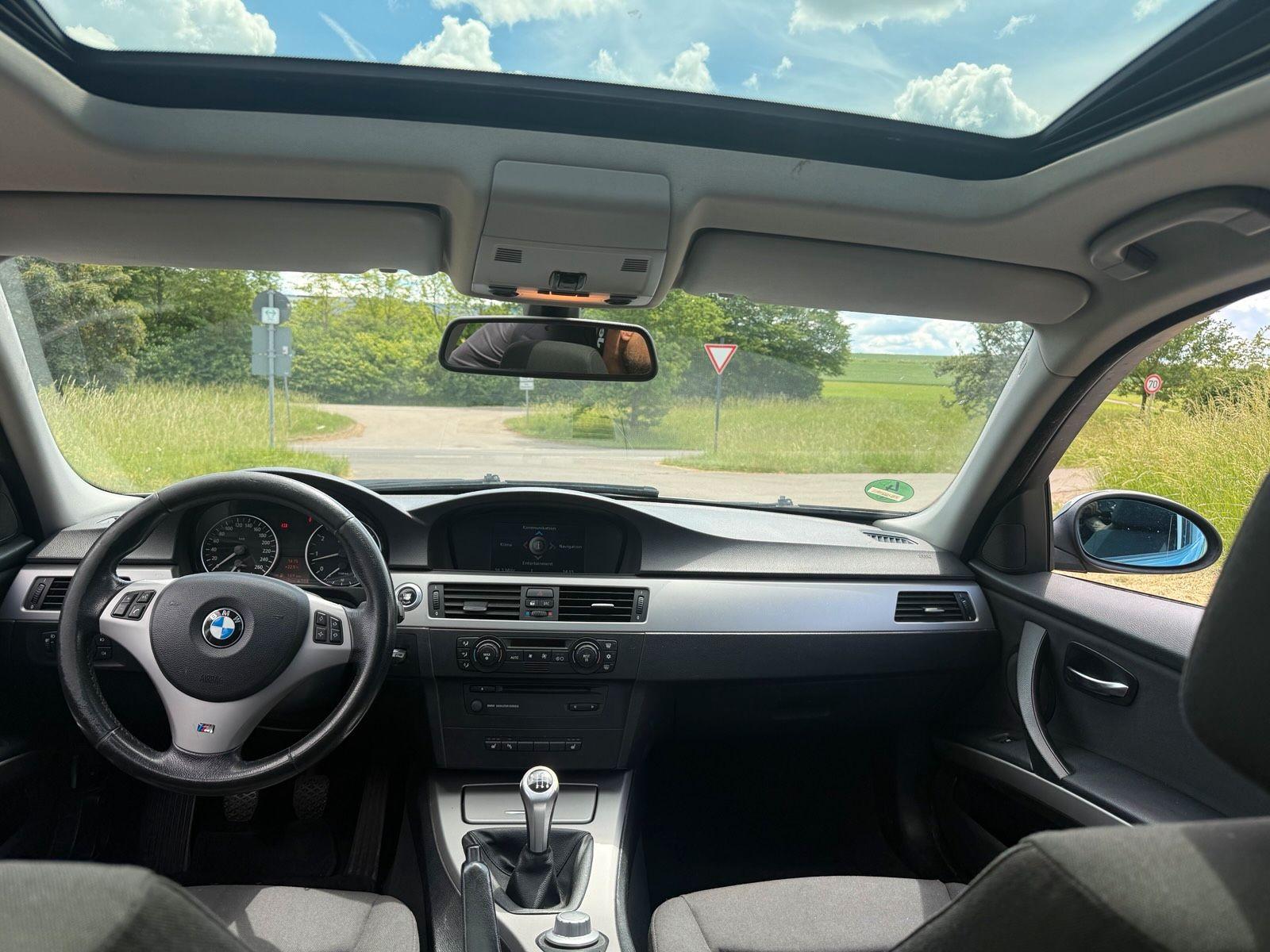 BMW 320 2006 — photo 12