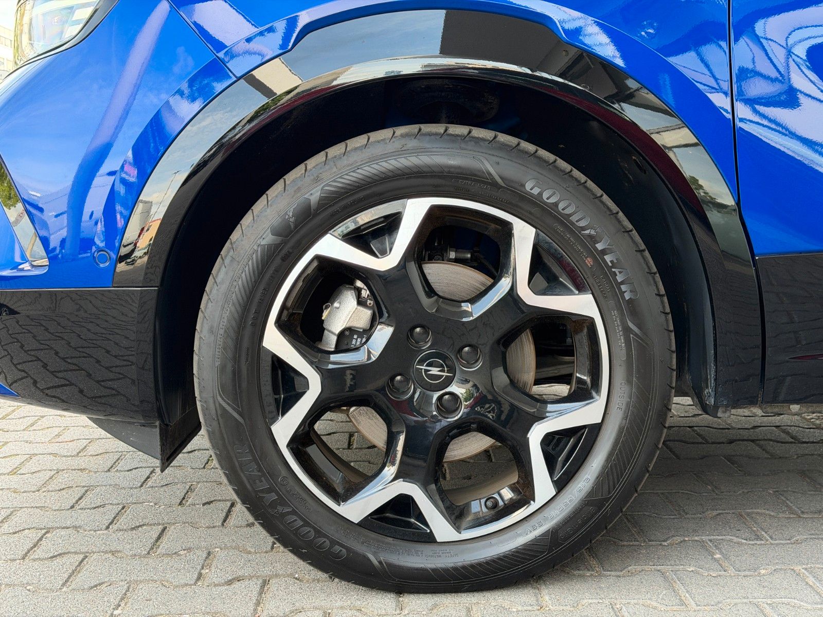 Fahrzeugabbildung Opel Mokka GS 136PS Automatik Hybrid/Navi/AHK!
