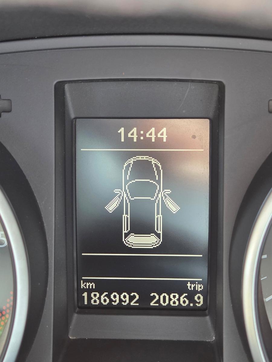 Volkswagen Golf 2011 — photo 11