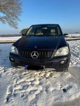 Mercedes-Benz ML 350 -TOP ZUSTAND ( Scheckheftgepflegt ) - Mercedes-Benz ML 350 Gebrauchtwagen in Bremen