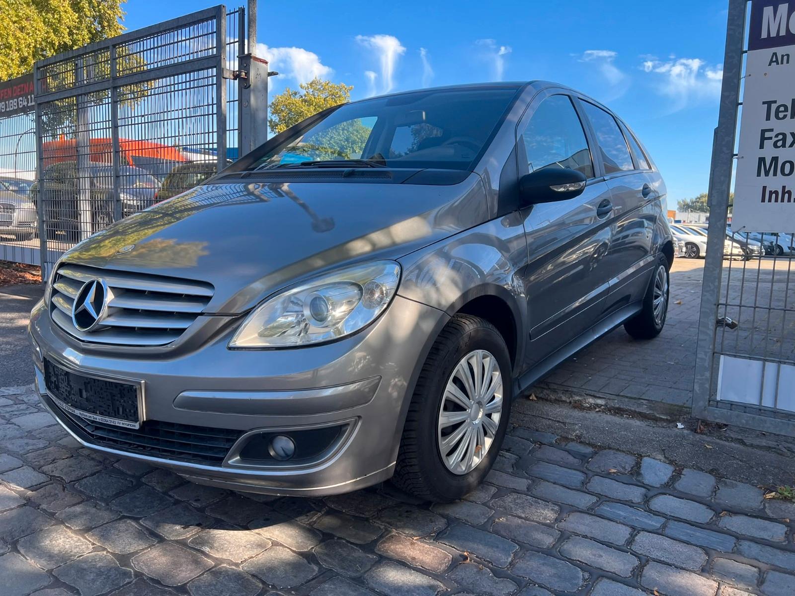 Mercedes-Benz B170 2005 — rear view
