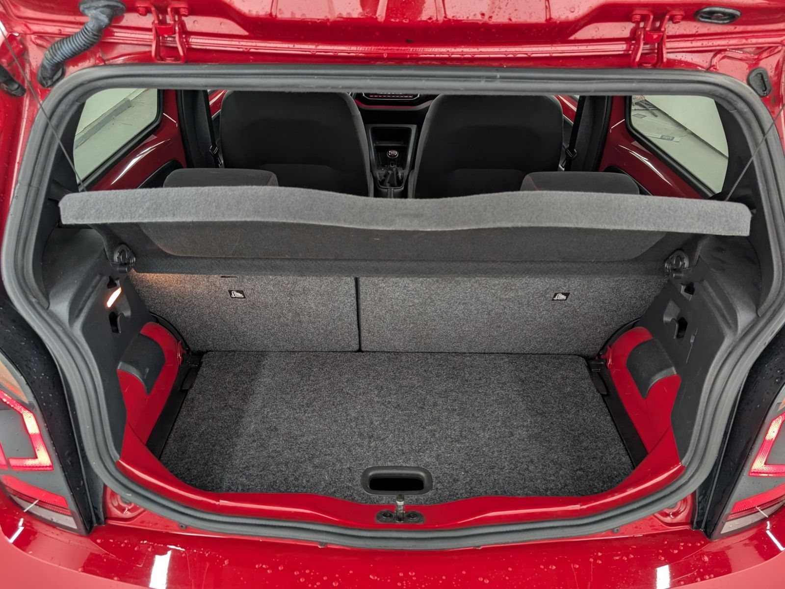 VW up ! GTI 1.0 TSI SHZ LED DAB – Bild 11