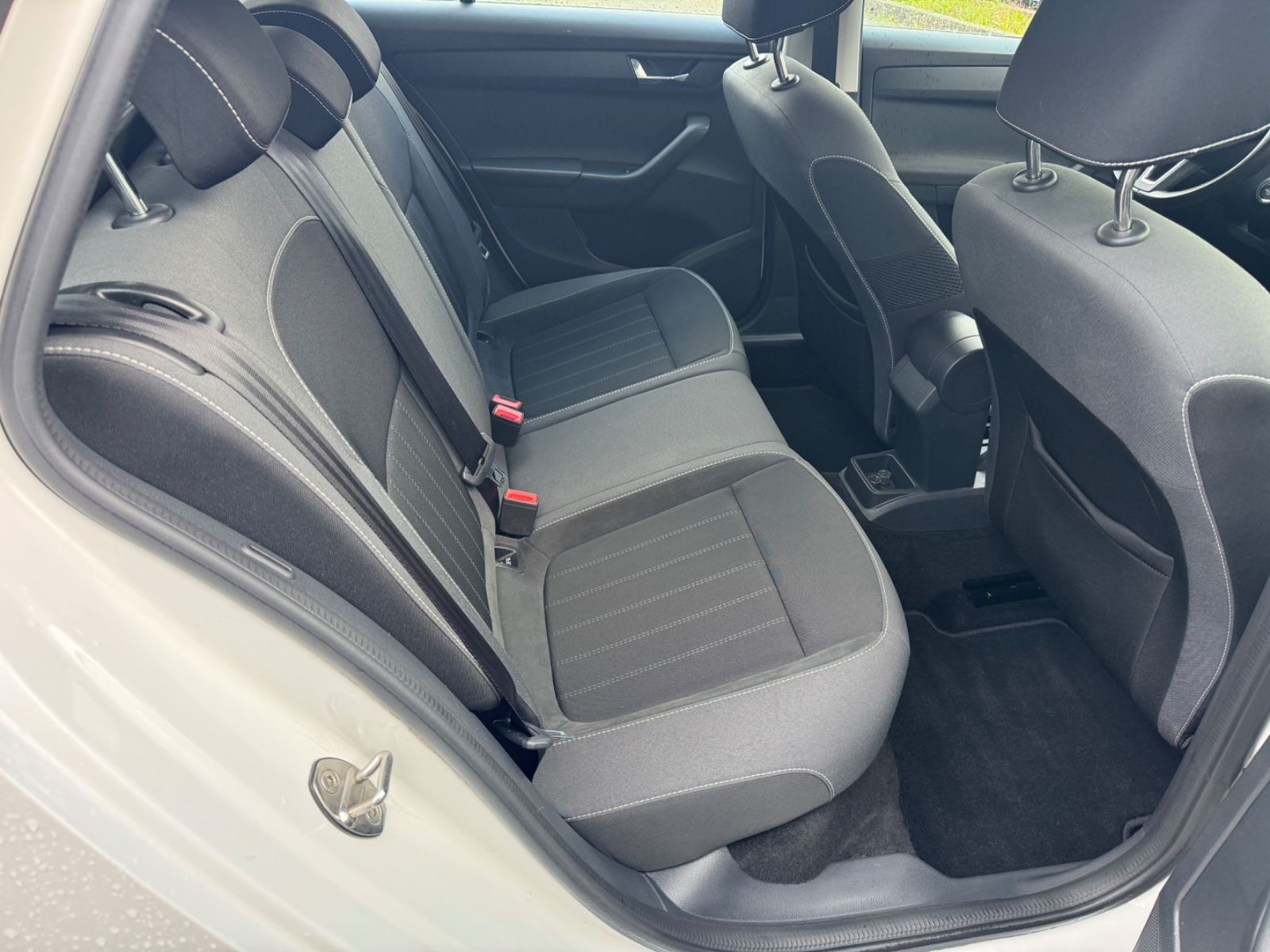 Fahrzeugabbildung SKODA Fabia Combi Style LED+Bluetooth+KeylessGo