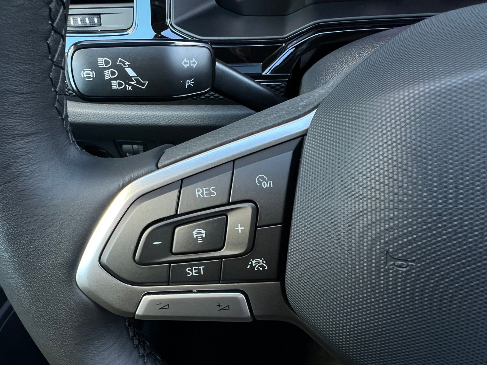 Fahrzeugabbildung Volkswagen Polo Life 1.0 TSI *LED, Klima, Sitzhzg., App-Con