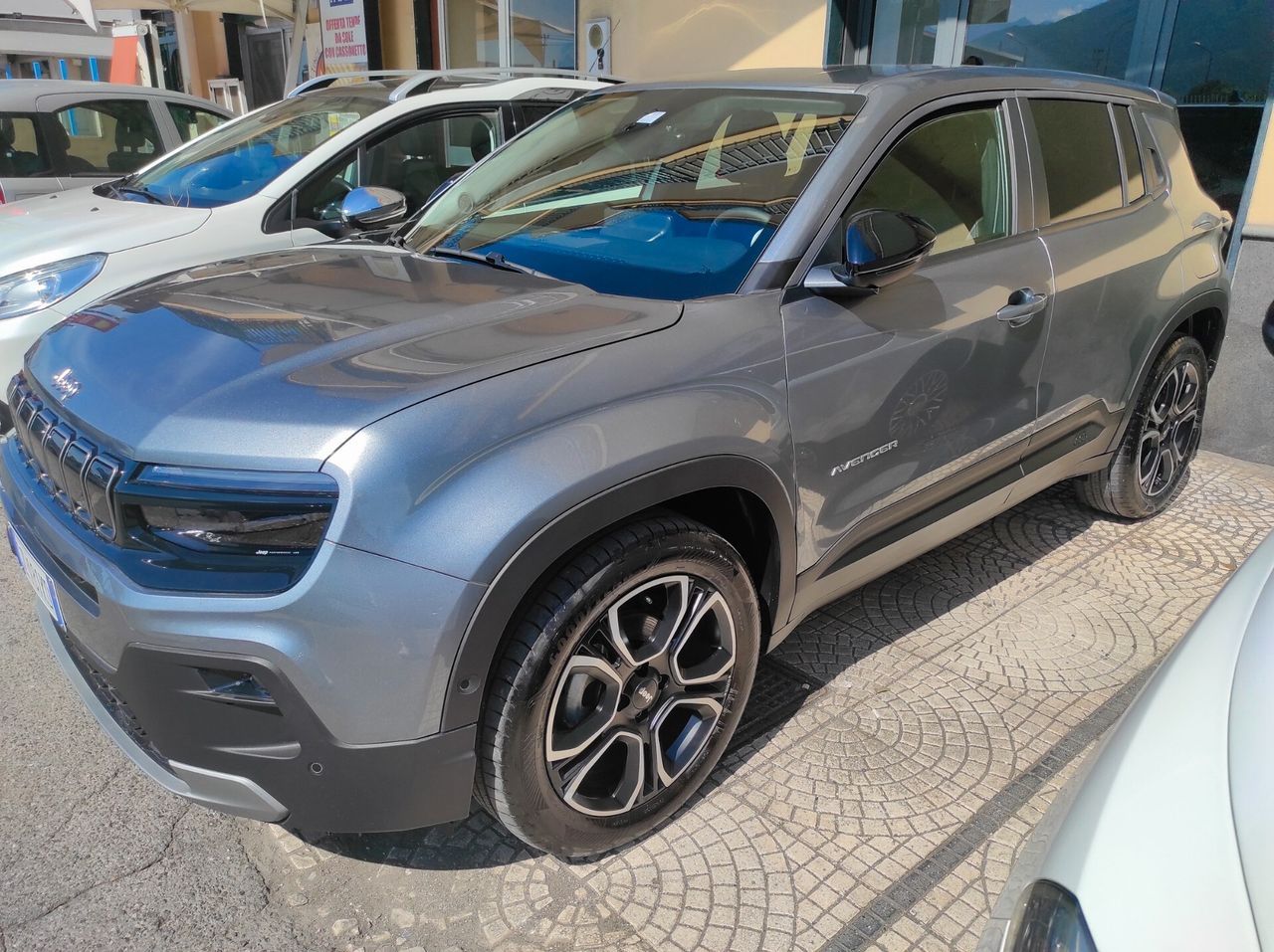Other Jeep Avenger 2025 1.2 Turbo 100 CV Summit Telec  imagem 3