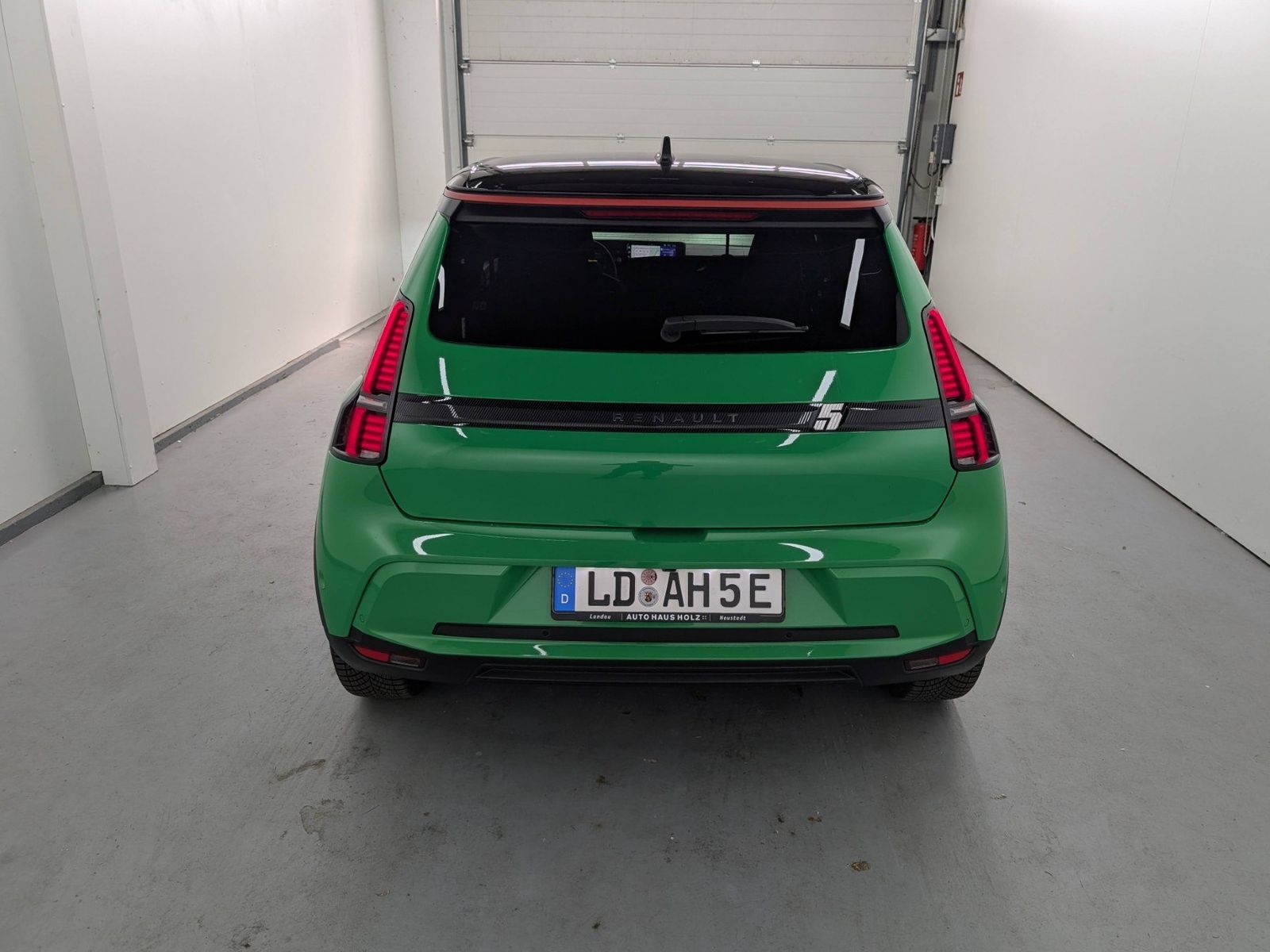 RENAULT R 5 E-Tech Techno 120 Urban Range – Bild 3