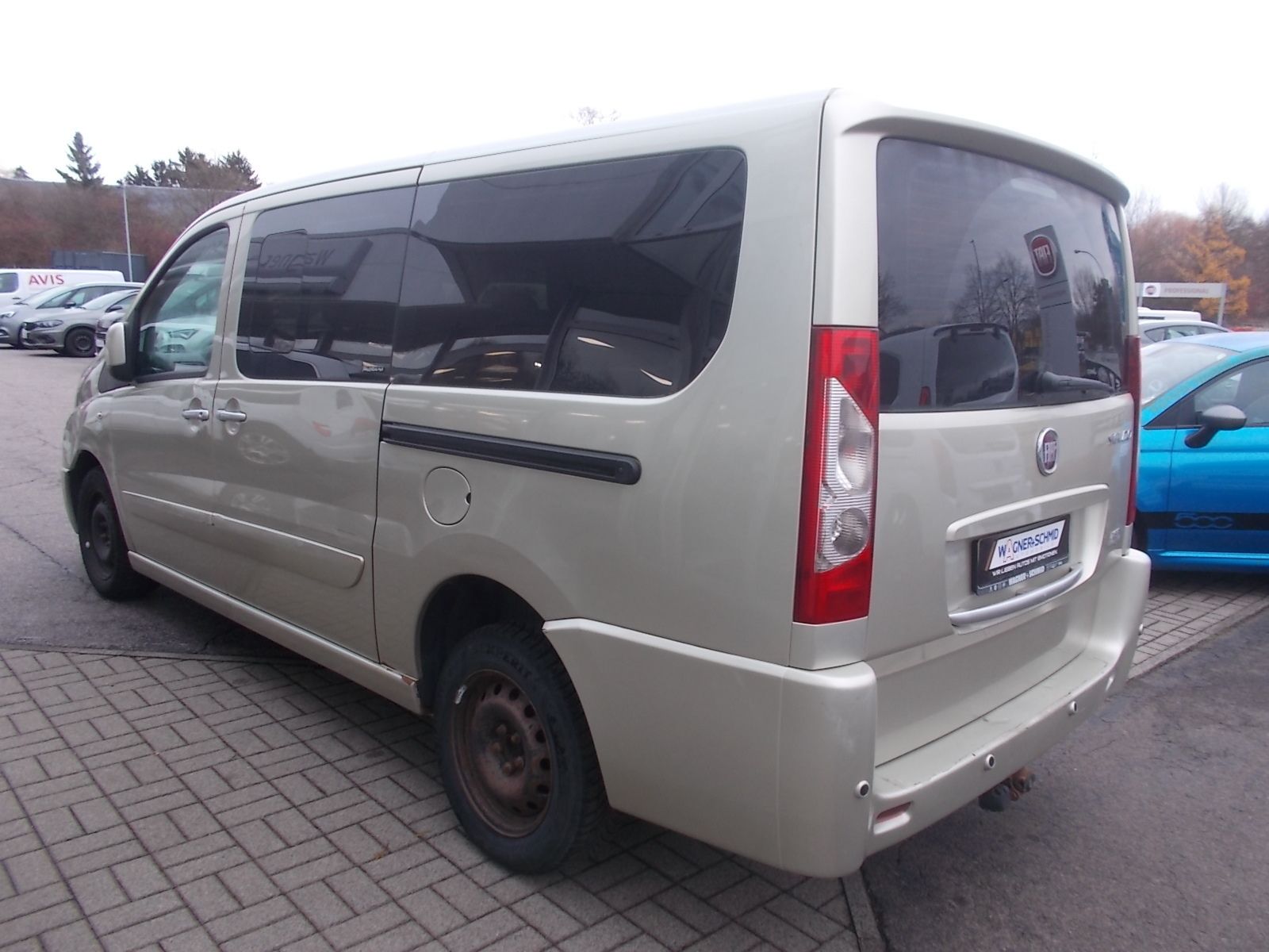 Fahrzeugabbildung Fiat Scudo Panorama Executive 165 Mjet AHK Standheiz.