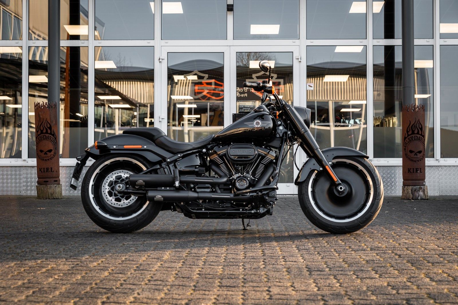 Fahrzeugabbildung Harley-Davidson Softail Fat Boy 30th Anniversary -Jekill & Hyde-