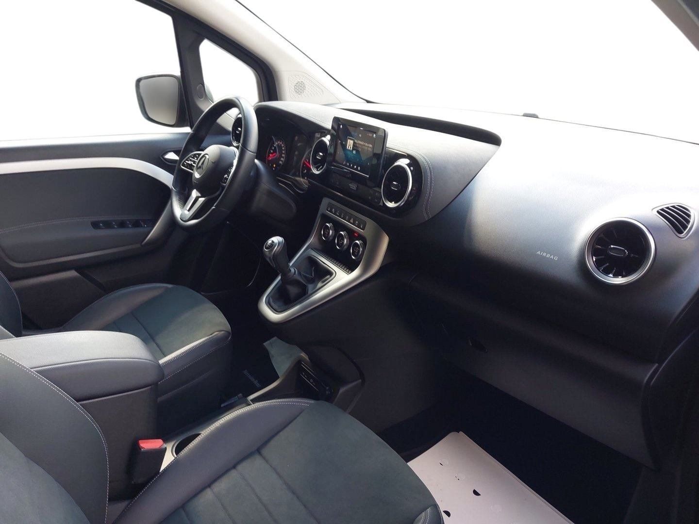 Fahrzeugabbildung Mercedes-Benz T 180d Progr AHK Navi-/Park/TechnikPkt LED KeyGo