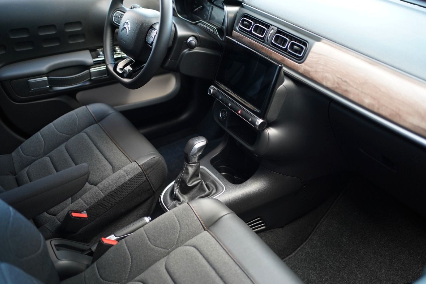 Fahrzeugabbildung Citroën C3 PureTech 83 Max Sitzheizung Navi DAB Klima