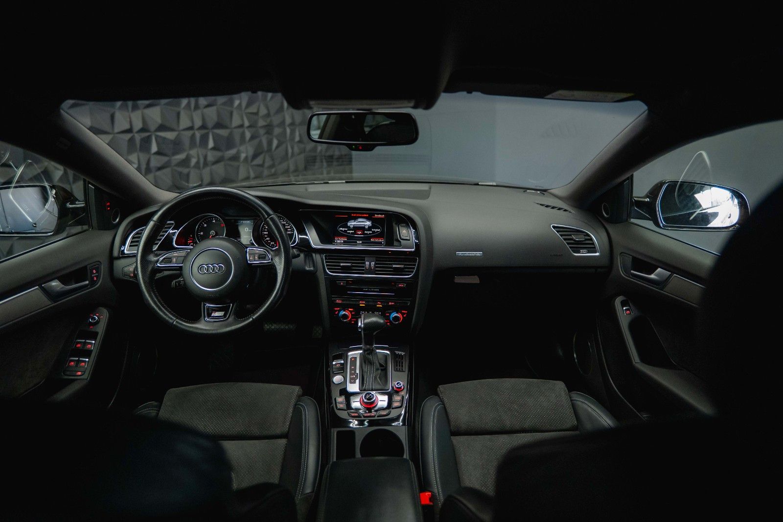 Fahrzeugabbildung Audi A5 Sportback 3.0 TDI quattro S-Line Sport+ Black