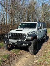 Jeep Gladiator *GARANTIE*VIEL ZUBEHÖR*UMBAU*AHK* - Jeep Gladiator mit Diesel-Antrieb: Automatik