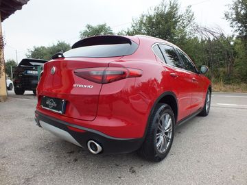 Alfa-Romeo Stelvio - 4