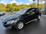 Volvo V60 Cross Country Navi Kamera Xenon - Volvo V60 mit Diesel-Antrieb: Kombi