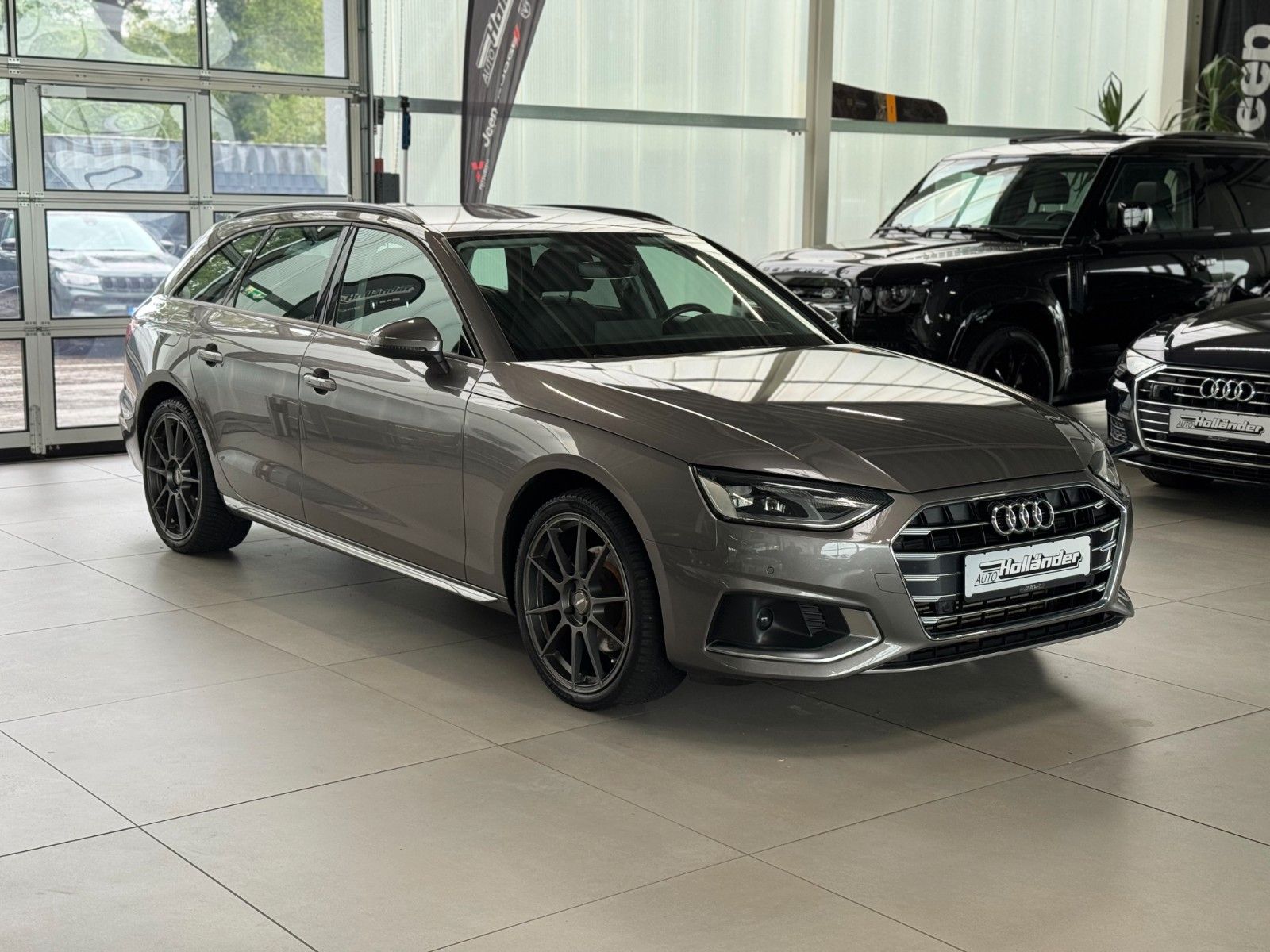 Fahrzeugabbildung Audi A4 Avant 40 2.0 TFSI advanced "Business-Paket"