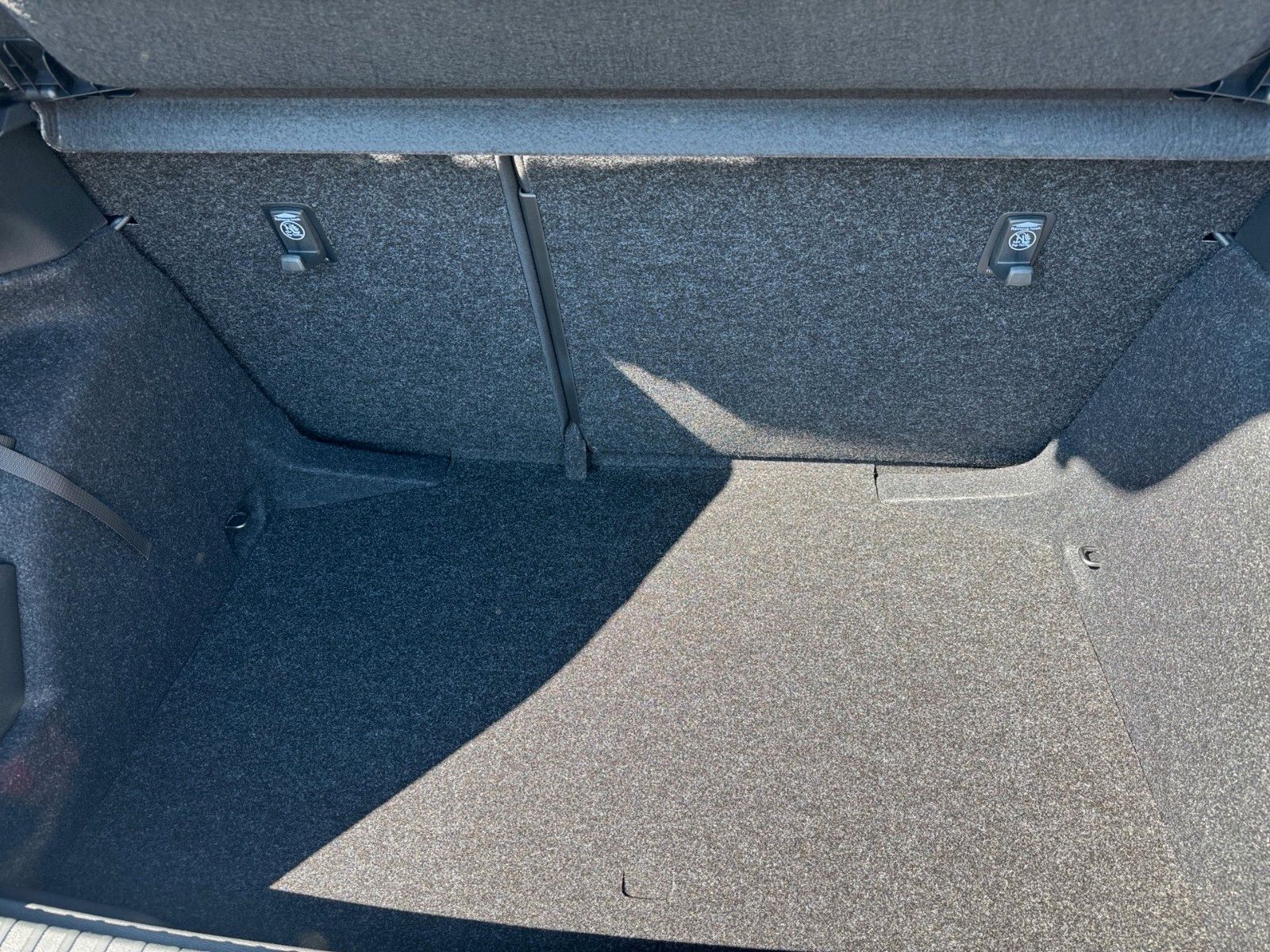 Fahrzeugabbildung SKODA Kamiq Selection 1.5TSI